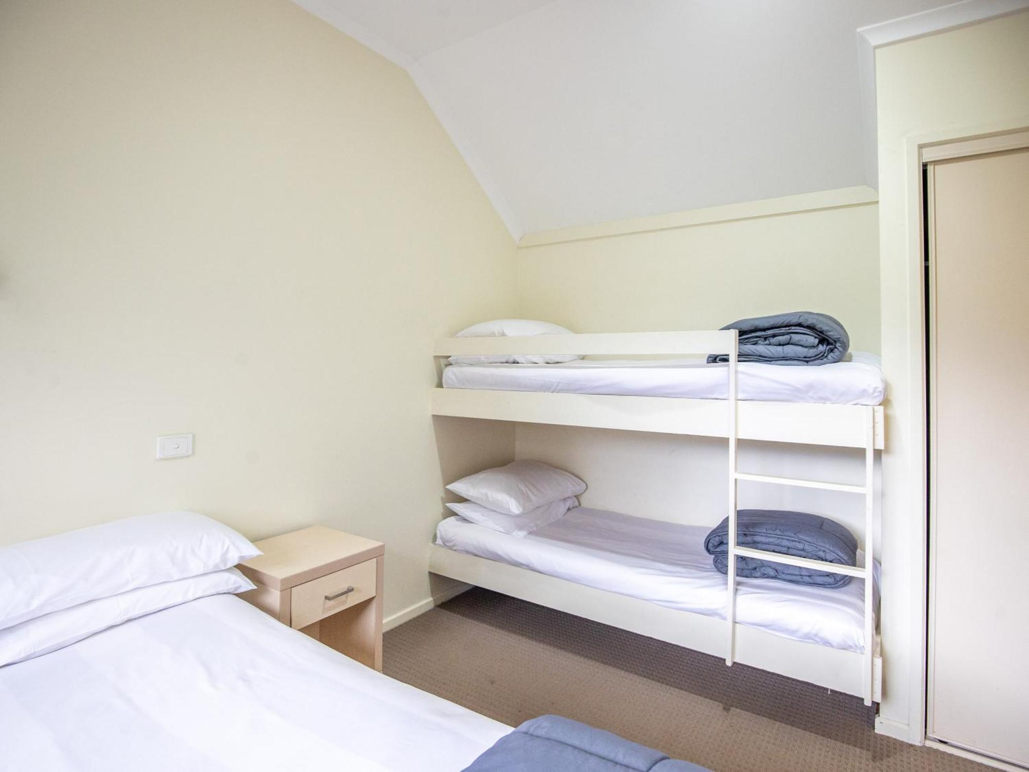 Nrma Bright Holiday Park Room photo